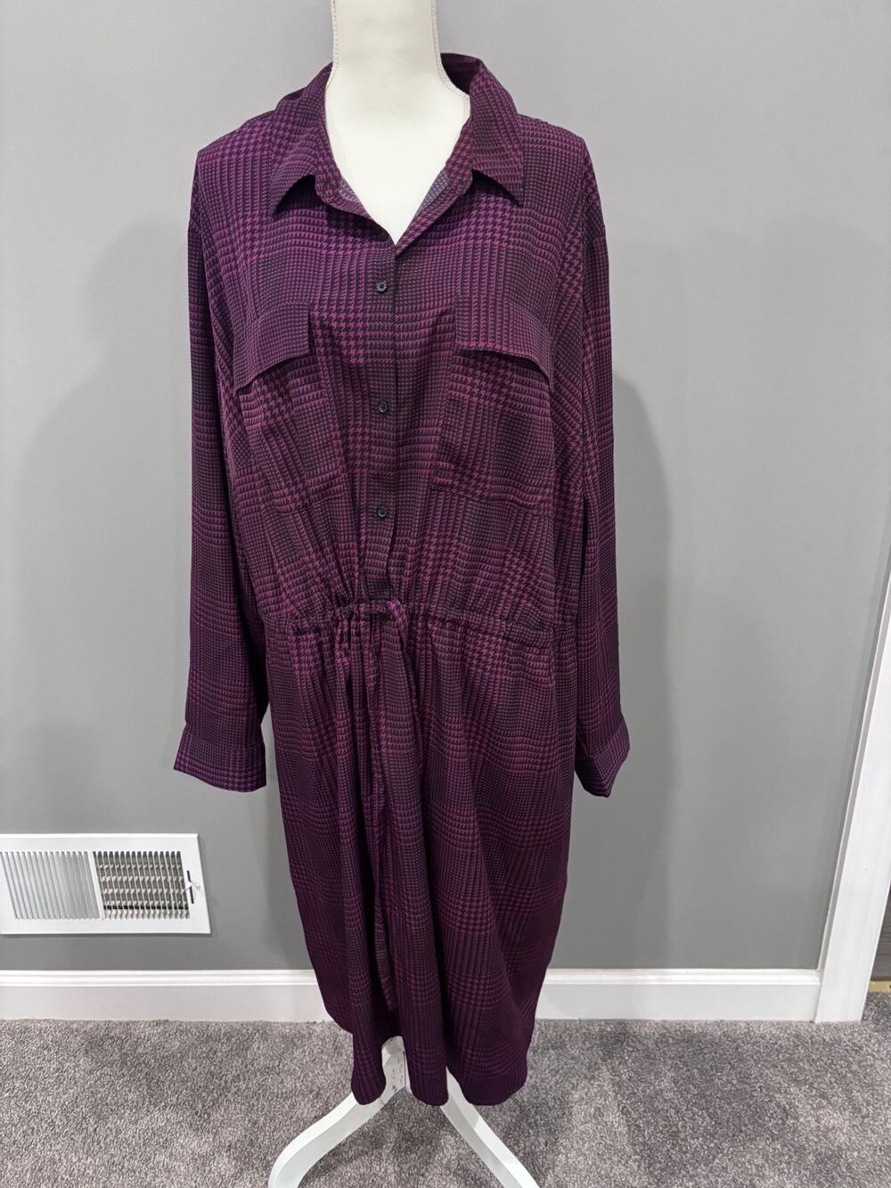 Evri purple and black houndstooth long-sleeve button-front shirt dress. NWT 4x